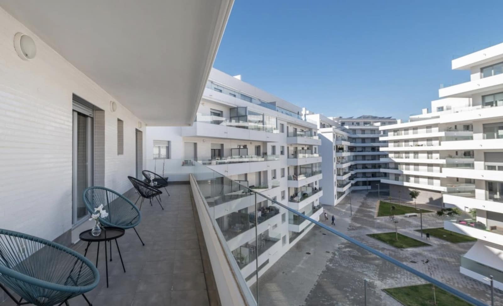 3 soveværelse Lejlighed til salg i Nueva Andalucia med swimmingpool garage - € 540.000 (Ref: 9889919)