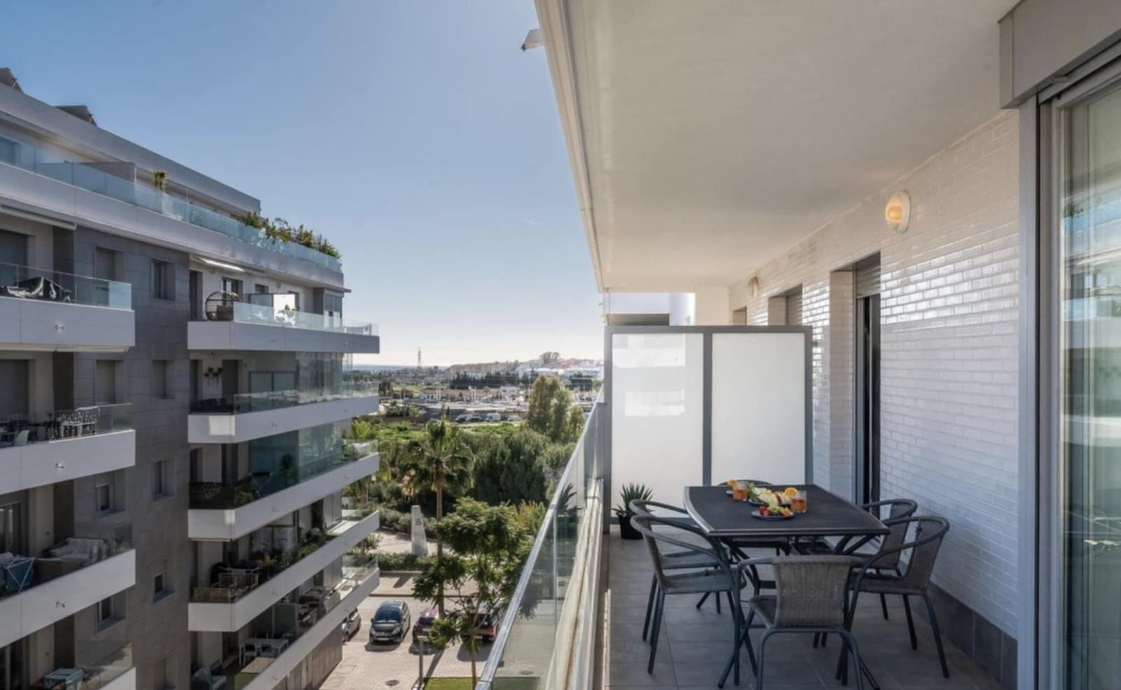 3 soveværelse Lejlighed til salg i Nueva Andalucia med swimmingpool garage - € 540.000 (Ref: 9889919)