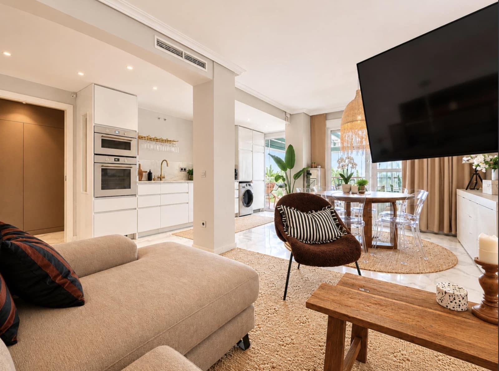 2 soveværelse Penthouse til salg i Nueva Andalucia med swimmingpool garage - € 530.000 (Ref: 9889920)