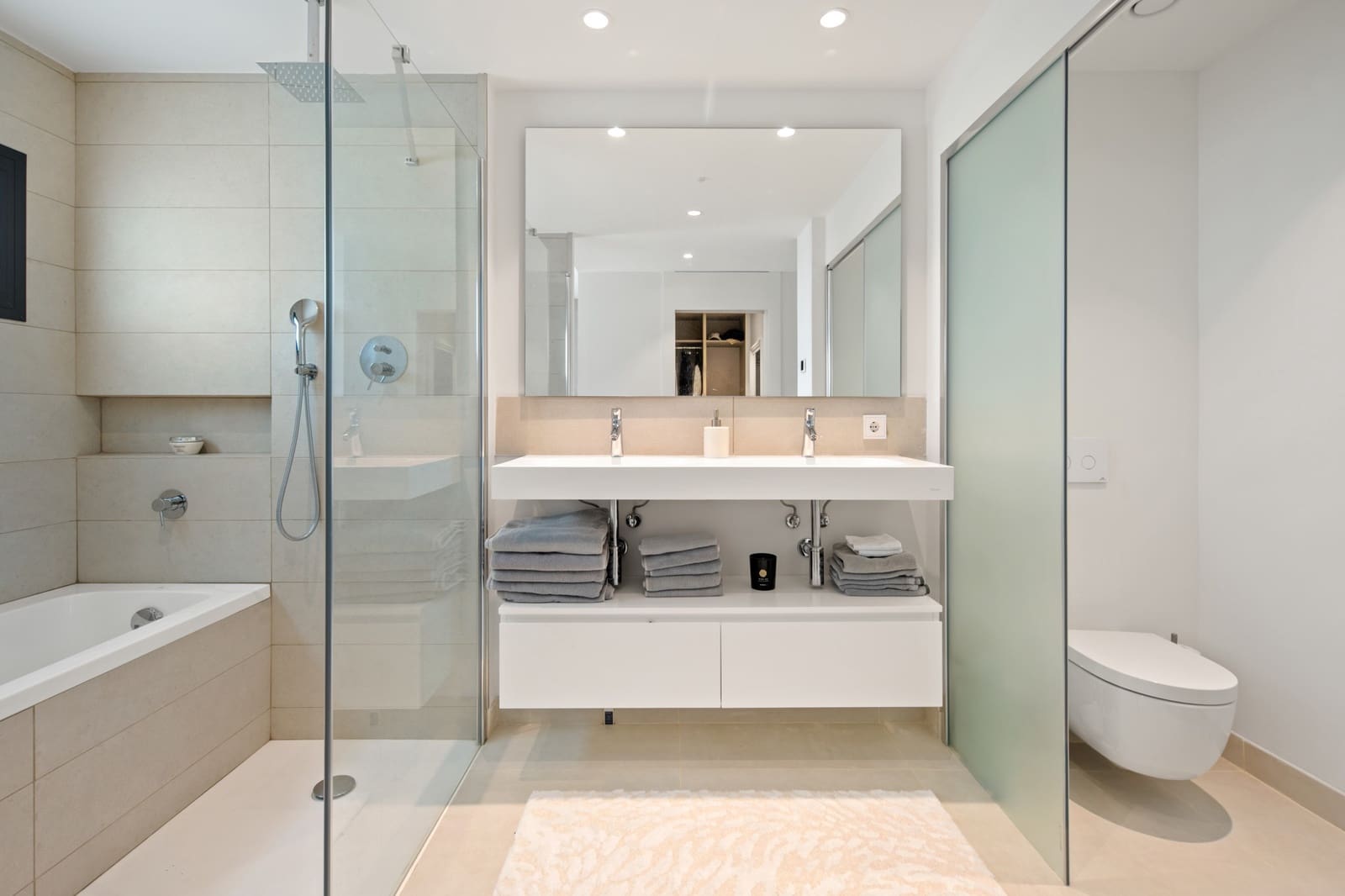 3 sypialnia Apartament na sprzedaż w Fuengirola z basenem garażem - 690 000 € (Ref: 9903876)