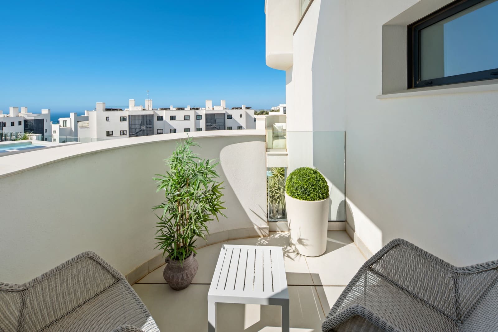 3 sypialnia Apartament na sprzedaż w Fuengirola z basenem garażem - 690 000 € (Ref: 9903876)