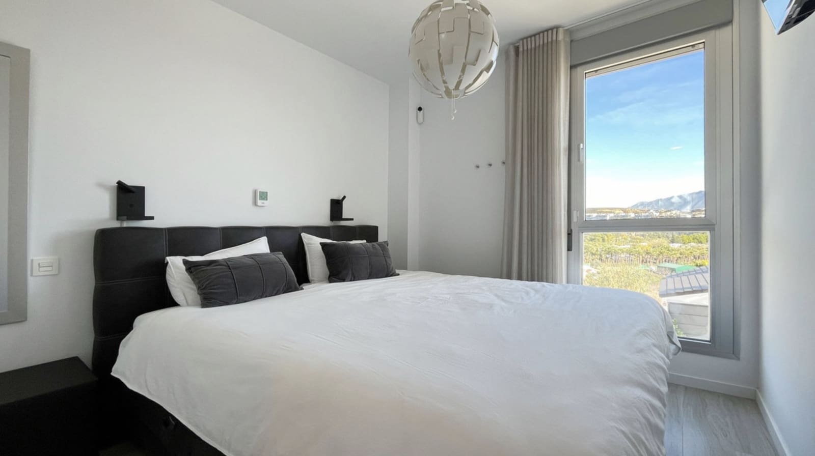 2 soverom Penthouse til salgs i New Golden Mile med svømmebasseng garasje - € 595 000 (Ref: 9921841)