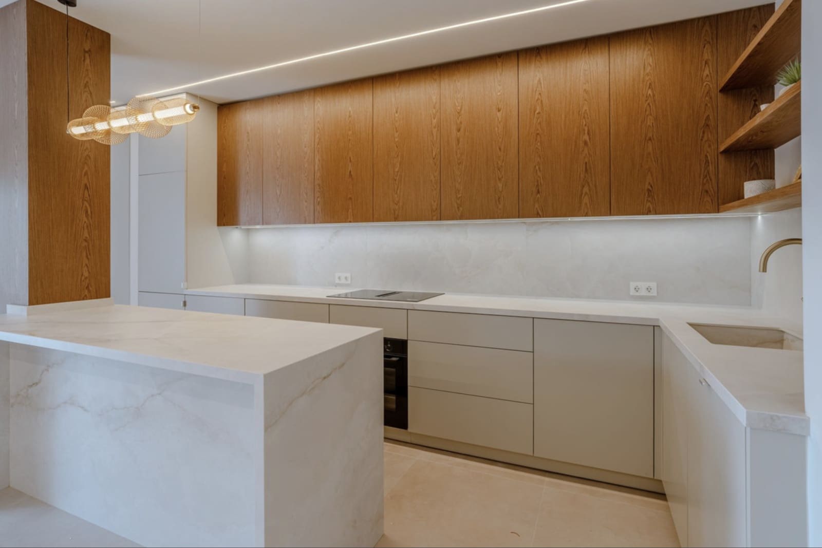 2 quarto Apartamento para venda em Nueva Andalucia com piscina garagem - 570 000 € (Ref: 9921842)