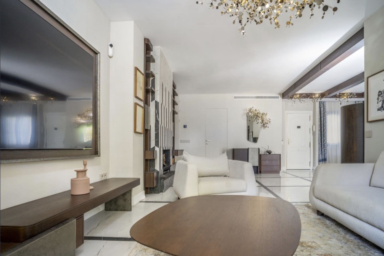 3 soverom Leilighet til salgs i Nueva Andalucia med svømmebasseng garasje - € 570 000 (Ref: 9921843)