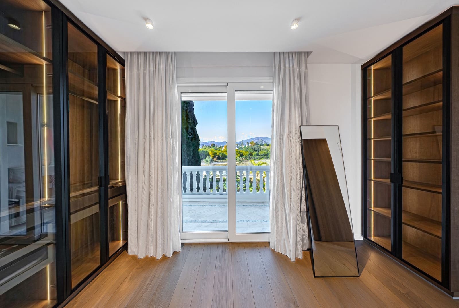 3 Zimmer Apartment zu verkaufen in Guadalmansa mit Pool Garage - 4.750.000 € (Ref: 9990297)