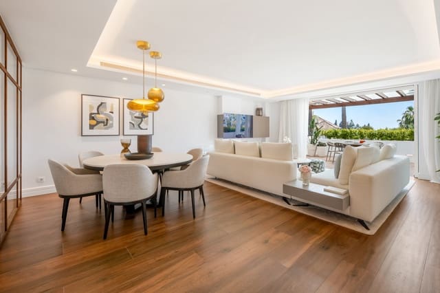 3 soverom Villa til salgs i Nueva Andalucia, Marbella med svømmebasseng garasje - € 2 495 000 (Ref: 9990298)