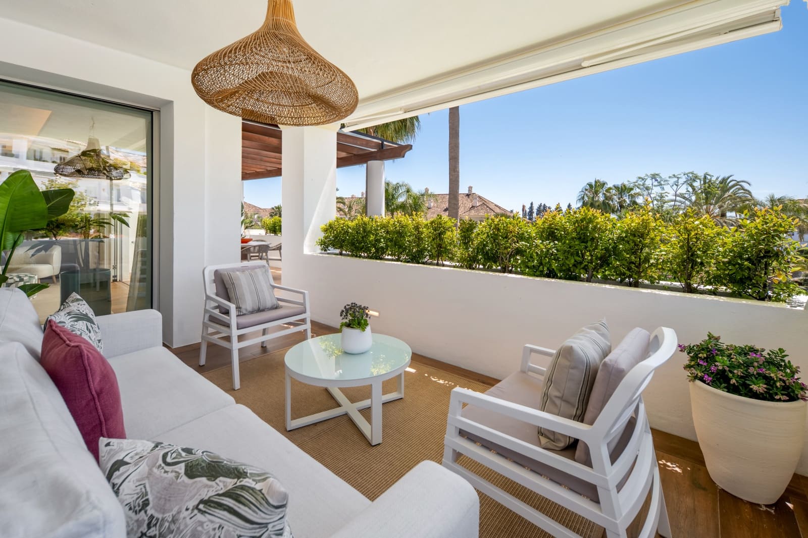 3 sovrum Villa till salu i Nueva Andalucia med pool garage - 2 495 000 € (Ref: 9990298)