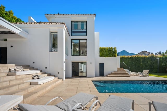 5 Zimmer Villa zu verkaufen in Los Naranjos, Marbella mit Garage - 3.800.000 € (Ref: 9990299)