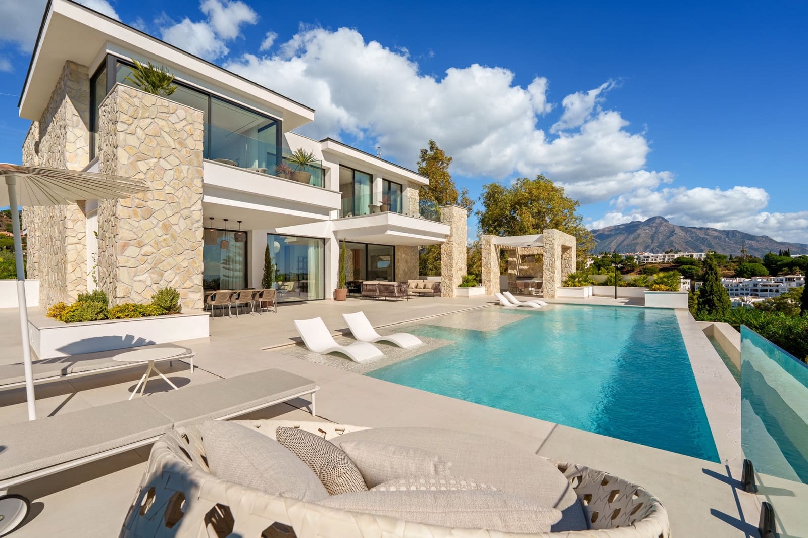 5 camera da letto Villa in vendita in Benahavis con piscina garage - 4.995.000 € (Rif: 9990300)