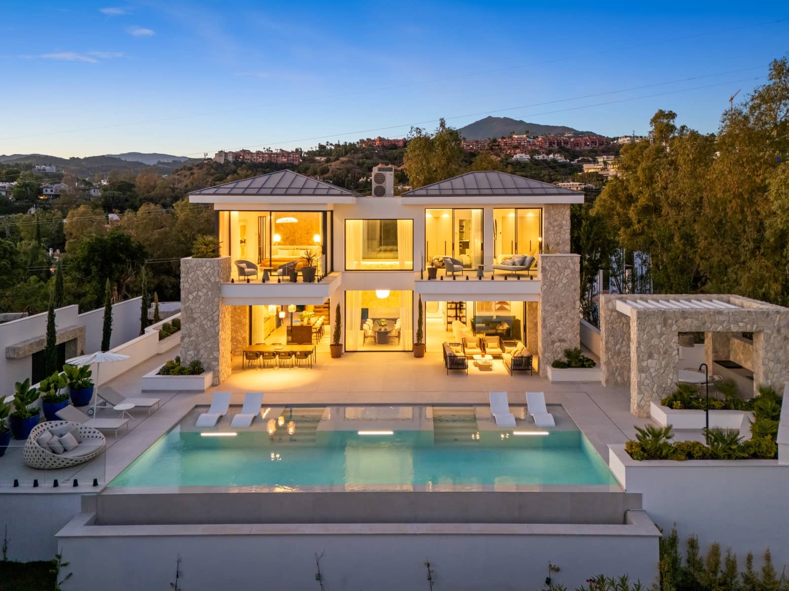 5 camera da letto Villa in vendita in Benahavis con piscina garage - 4.995.000 € (Rif: 9990300)