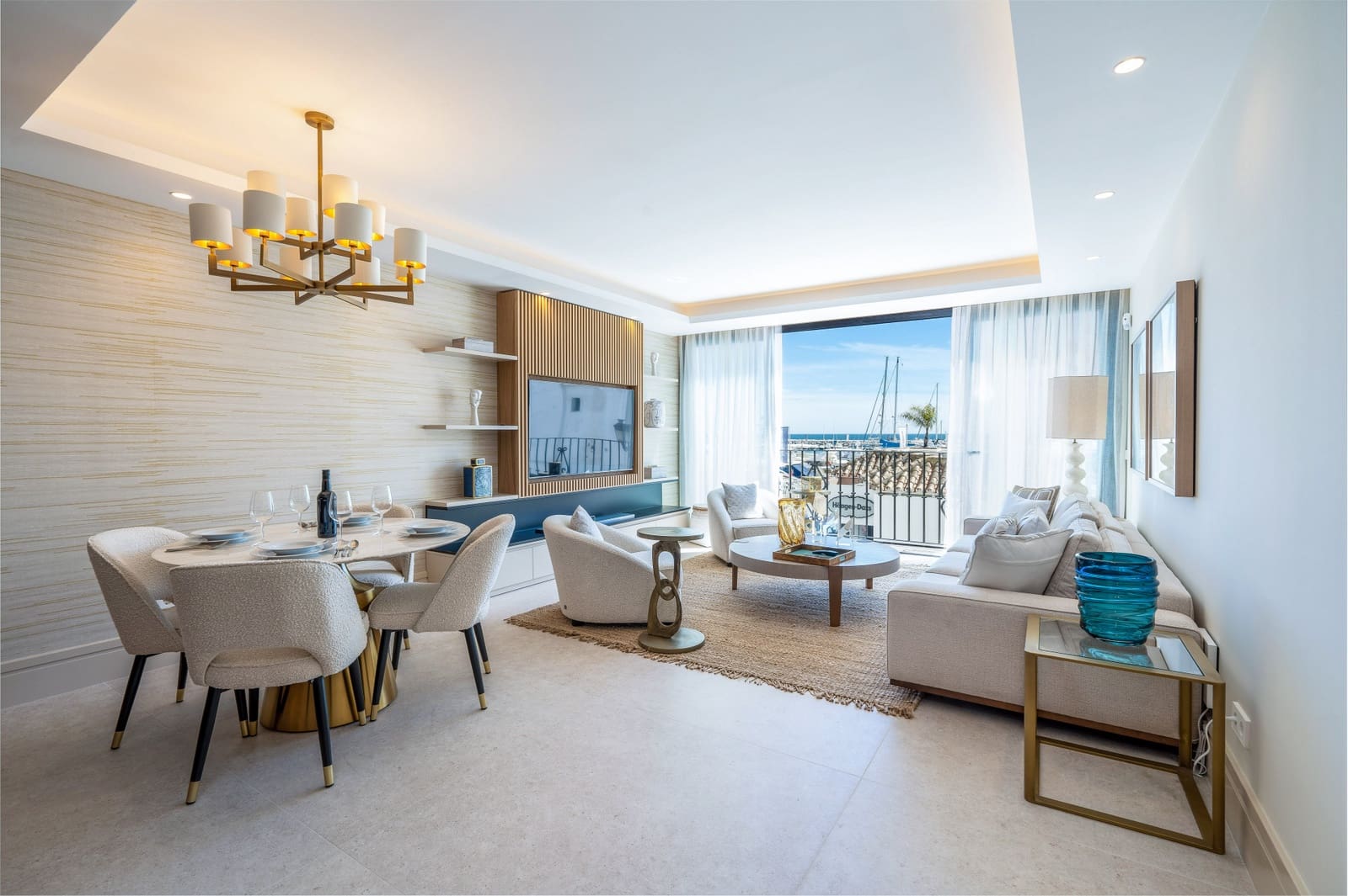 2 soverom Leilighet til salgs i Puerto Banus med garasje - € 1 245 000 (Ref: 9990301)