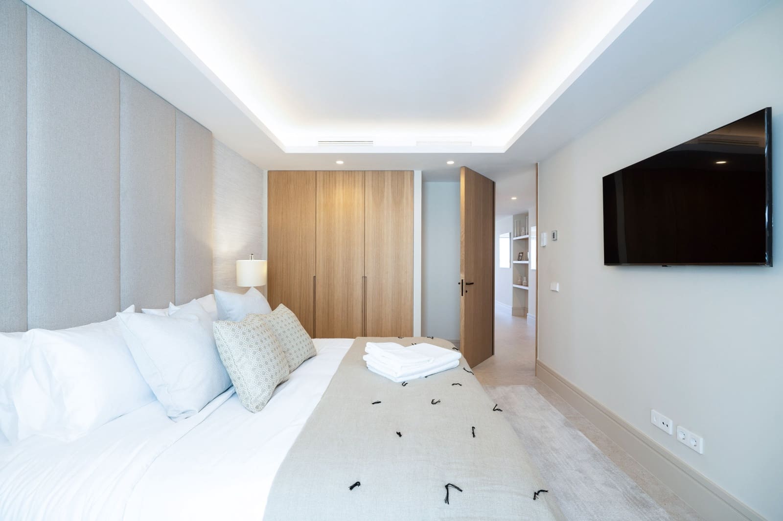 2 soverom Leilighet til salgs i Puerto Banus med garasje - € 1 245 000 (Ref: 9990301)