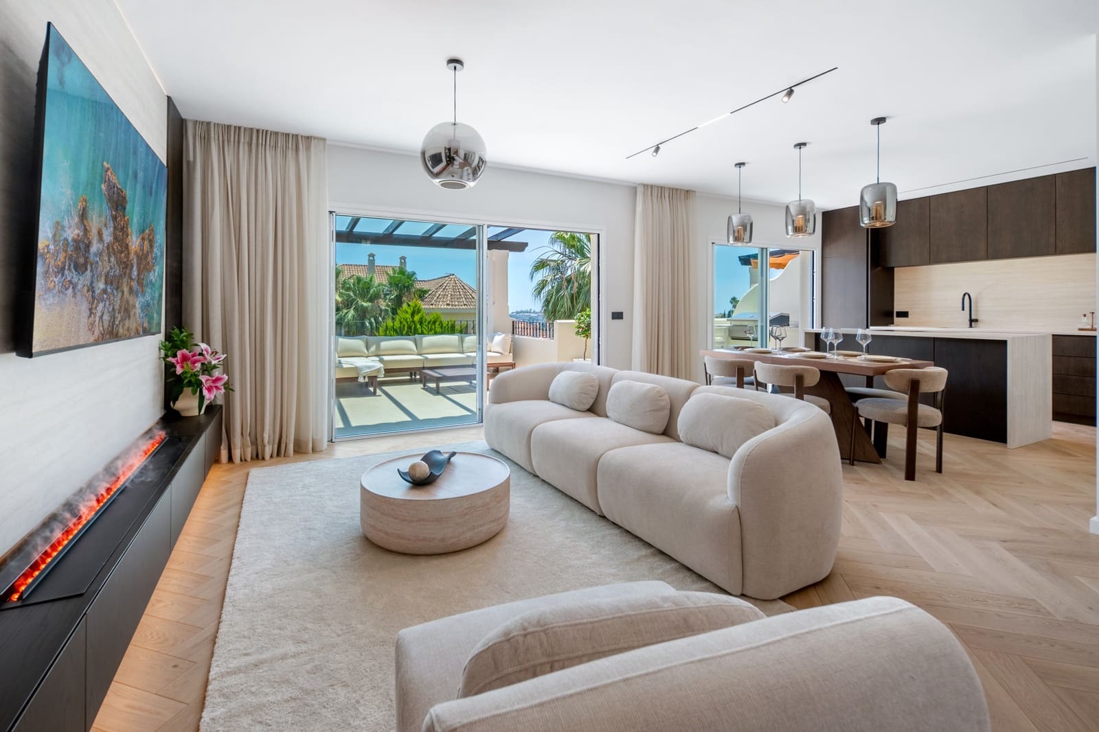 3 soveværelse Penthouse til salg i Nueva Andalucia med swimmingpool garage - € 1.695.000 (Ref: 9990302)