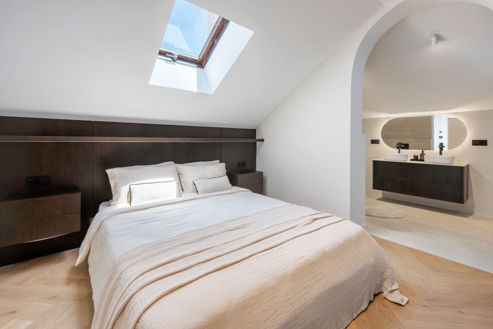 3 soveværelse Penthouse til salg i Nueva Andalucia med swimmingpool garage - € 1.695.000 (Ref: 9990302)