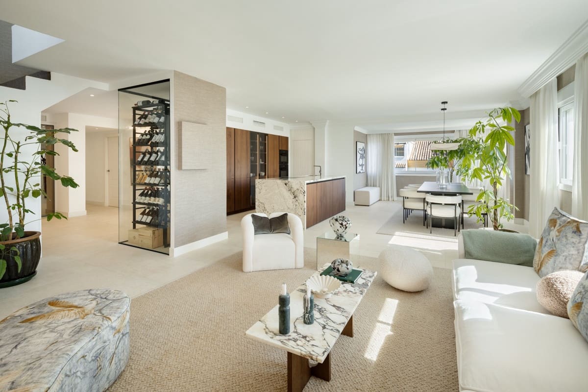 5 soveværelse Penthouse til salg i Golden Mile med swimmingpool garage - € 2.695.000 (Ref: 9990303)