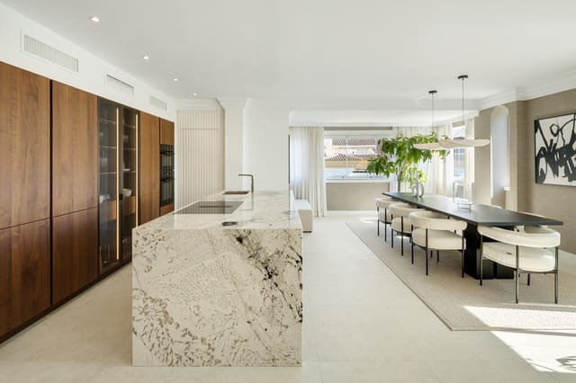 5 soveværelse Penthouse til salg i La Carolina - Guadalpín, Marbella med swimmingpool garage - € 2.695.000 (Ref: 9990303)