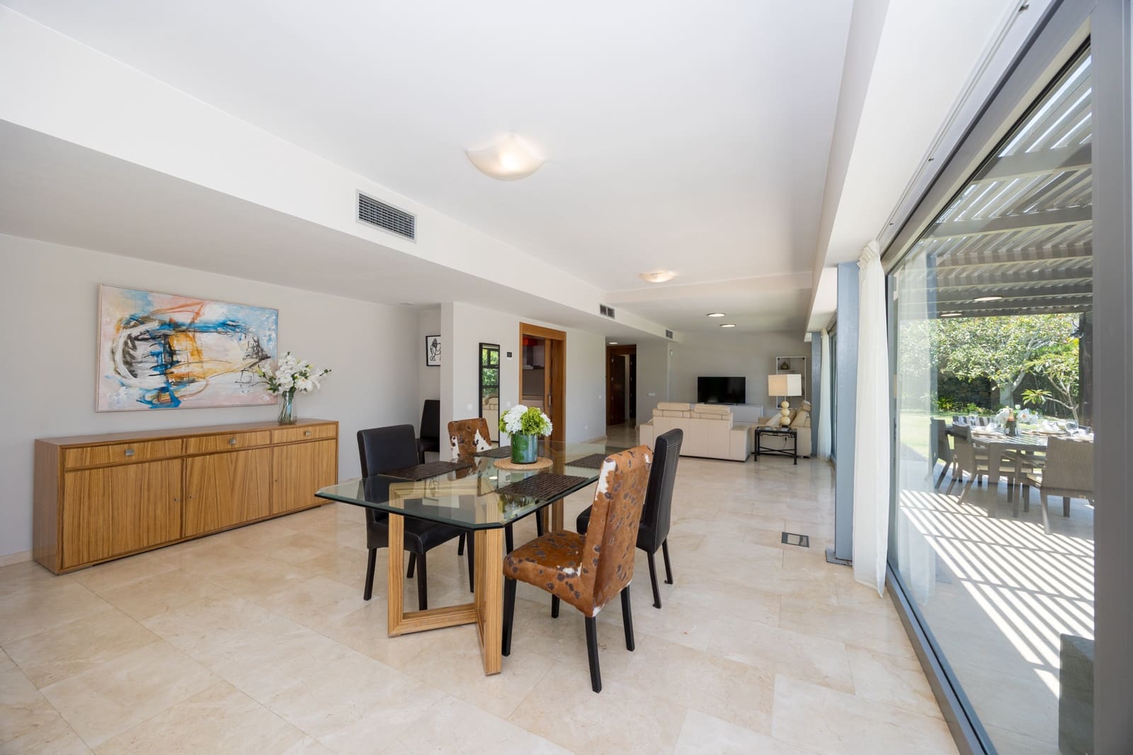 3 slaapkamer Villa te koop in San Bartolome de Tirajana met zwembad garage - € 1.395.000 (Ref: 9946563)
