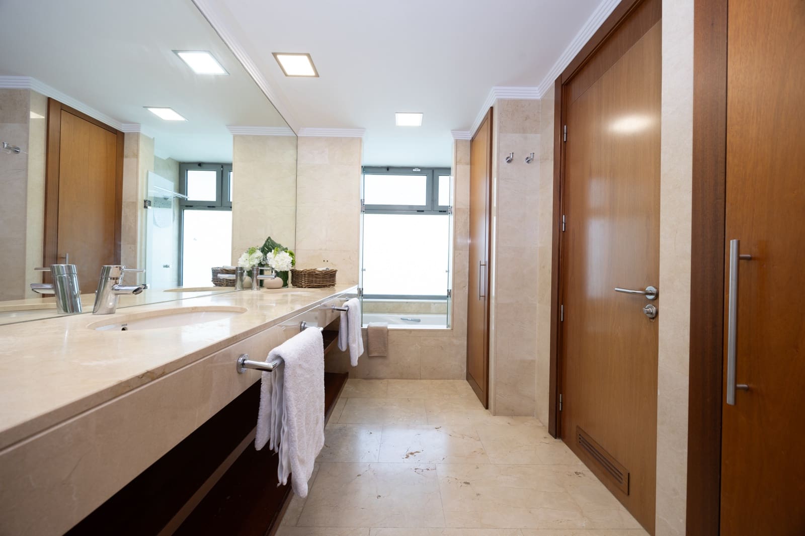 3 slaapkamer Villa te koop in San Bartolome de Tirajana met zwembad garage - € 1.395.000 (Ref: 9946563)