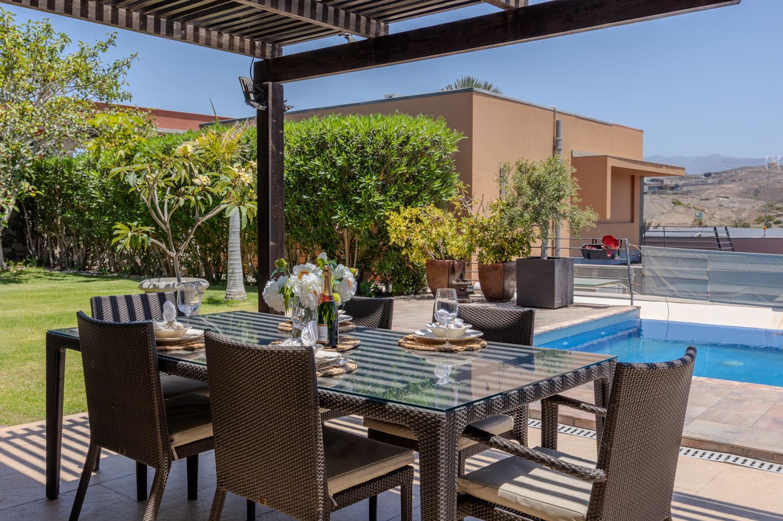 3 slaapkamer Villa te koop in San Bartolome de Tirajana met zwembad garage - € 1.395.000 (Ref: 9946563)