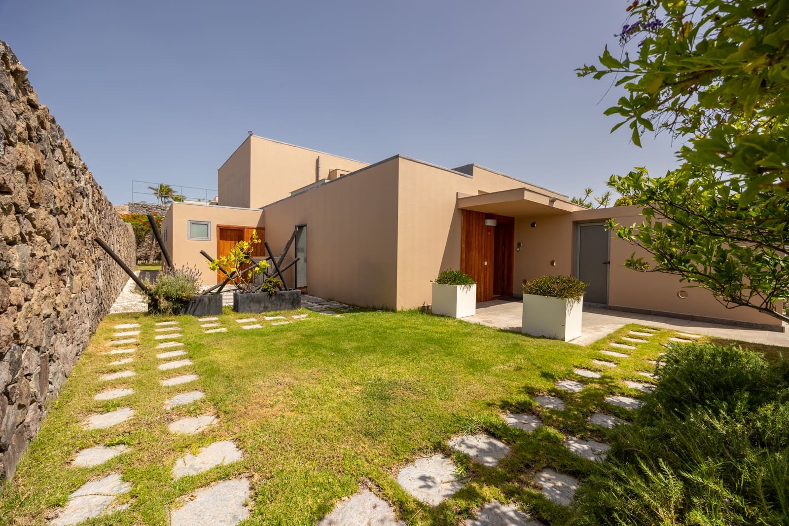 3 slaapkamer Villa te koop in San Bartolome de Tirajana met zwembad garage - € 1.395.000 (Ref: 9946563)