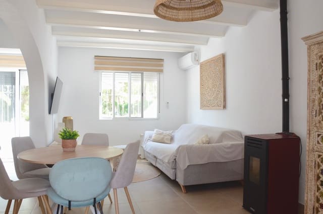 3 slaapkamer Halfvrijstaande villa te koop in Benissa met zwembad garage - € 365.000 (Ref: 9307091)