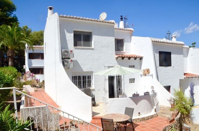 3 slaapkamer Halfvrijstaande villa te koop in Benissa met zwembad garage - € 365.000 (Ref: 9307091)