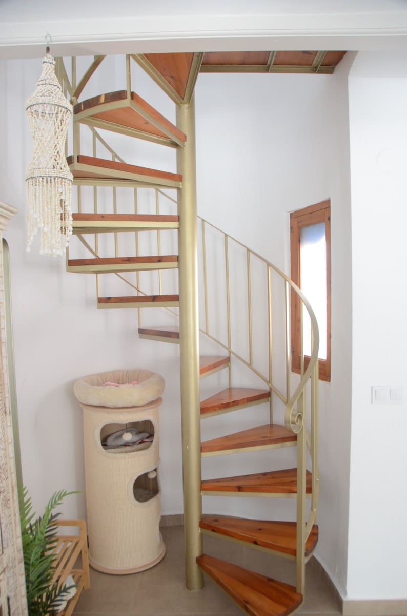 3 slaapkamer Halfvrijstaande villa te koop in Benissa met zwembad garage - € 365.000 (Ref: 9307223)