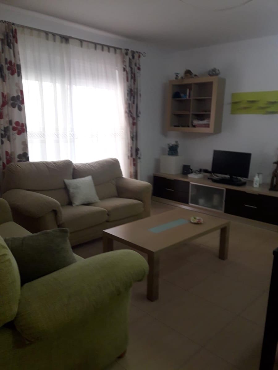 2 bedroom Apartment for rent in Aguilas with pool garage - € 650 (Ref: 9713286)