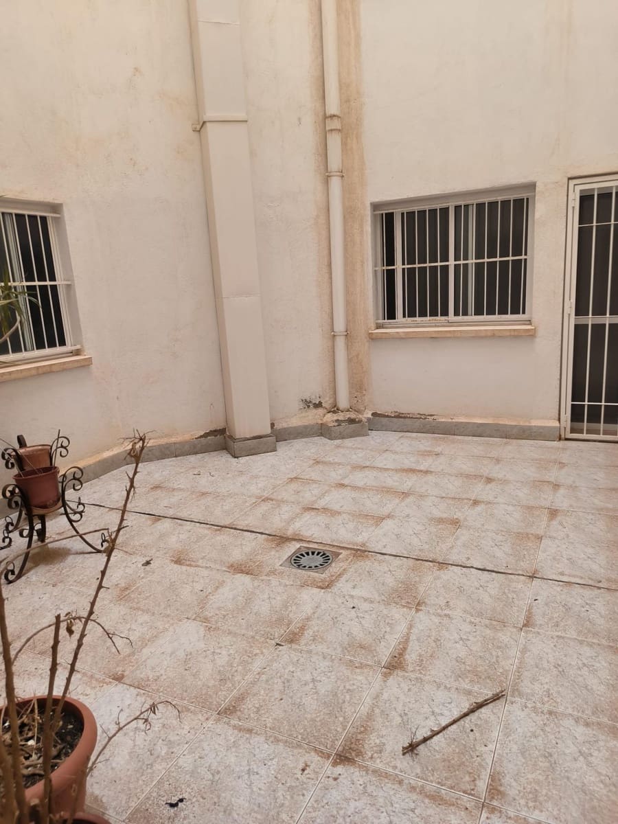 4 bedroom Flat for sale in Aguilas - € 300,000 (Ref: 9713287)