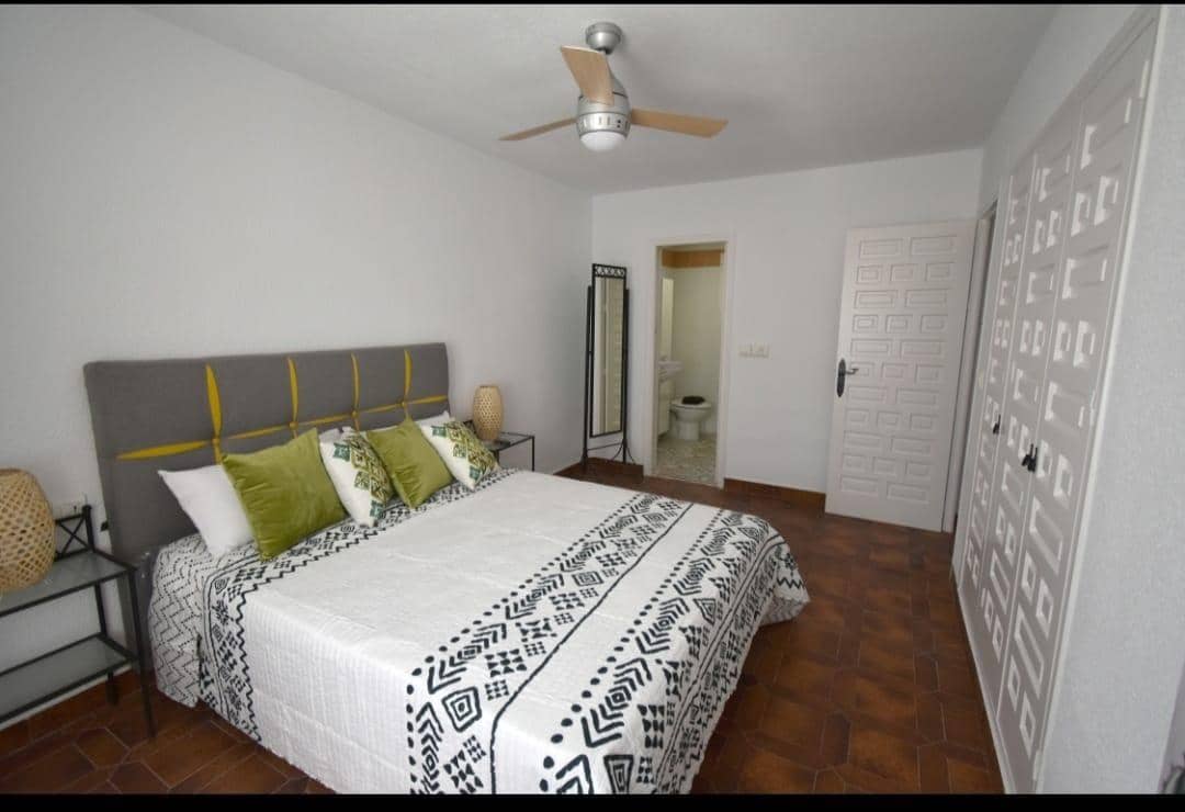 Chalet de 5 habitaciones en Aguilas en venta con piscina garaje - 390.000 € (Ref: 9713290)