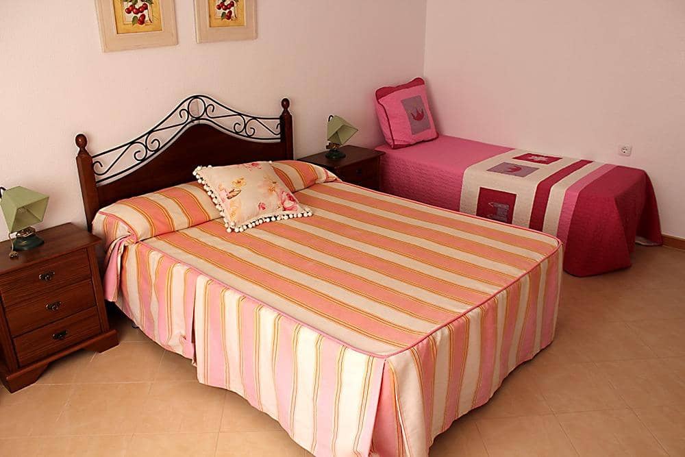 7 bedroom Villa for sale in Calabardina with pool garage - € 440,000 (Ref: 9713296)