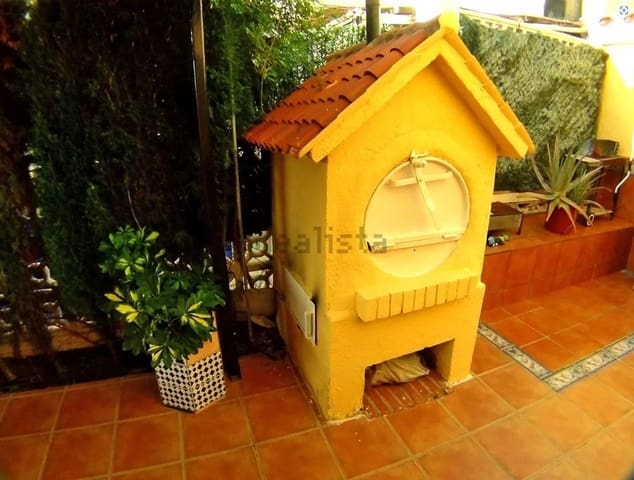 7 bedroom Villa for sale in Calabardina, Aguilas with pool garage - € 440,000 (Ref: 9713296)