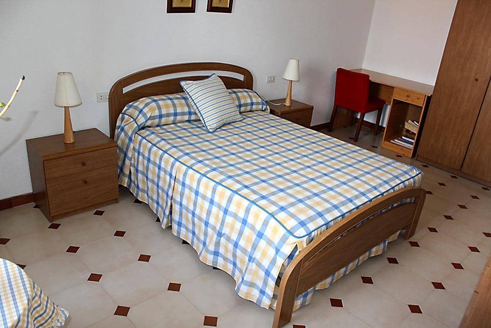 7 bedroom Villa for sale in Calabardina with pool garage - € 440,000 (Ref: 9713296)