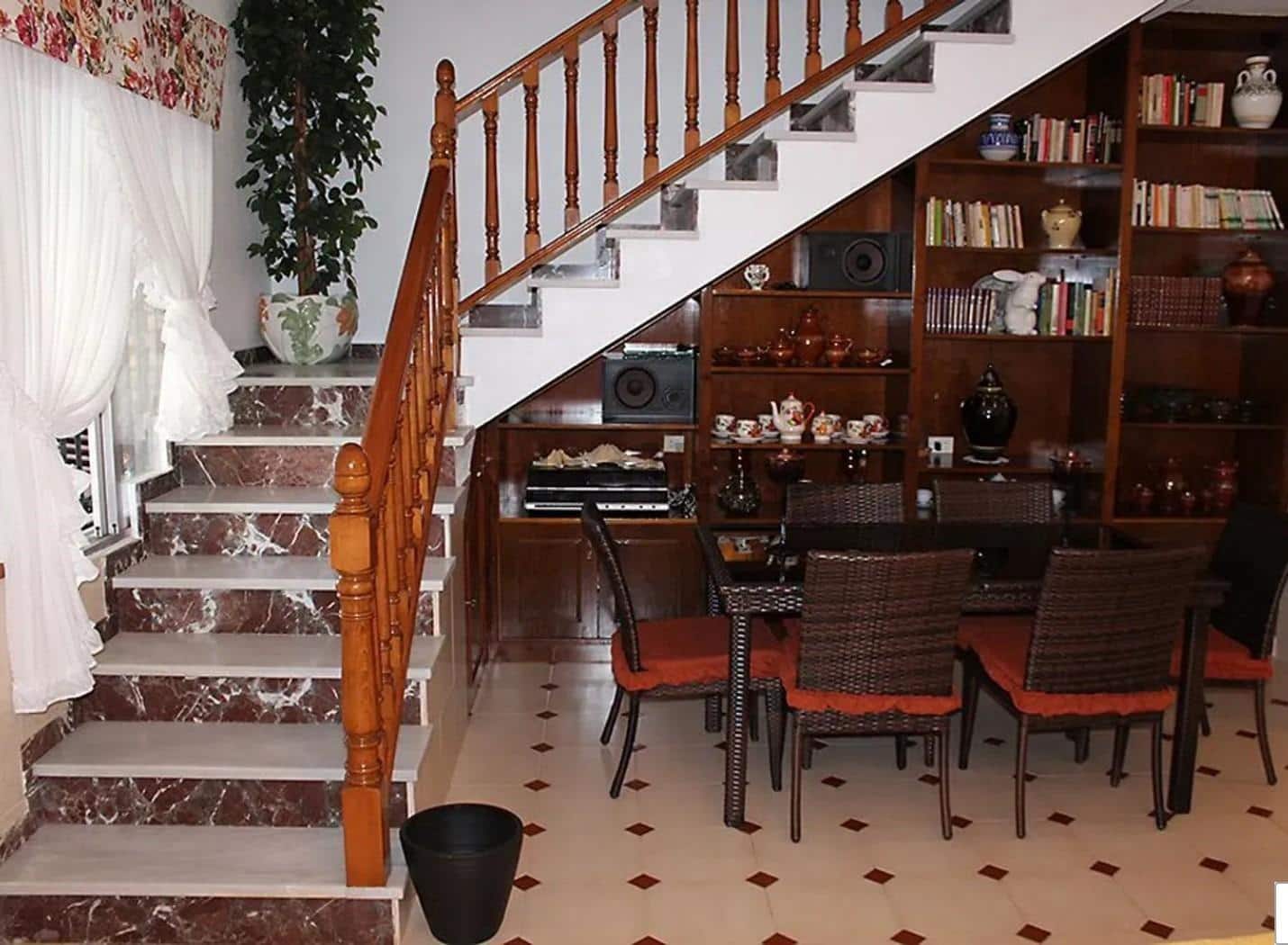 7 bedroom Villa for sale in Calabardina with pool garage - € 440,000 (Ref: 9713296)