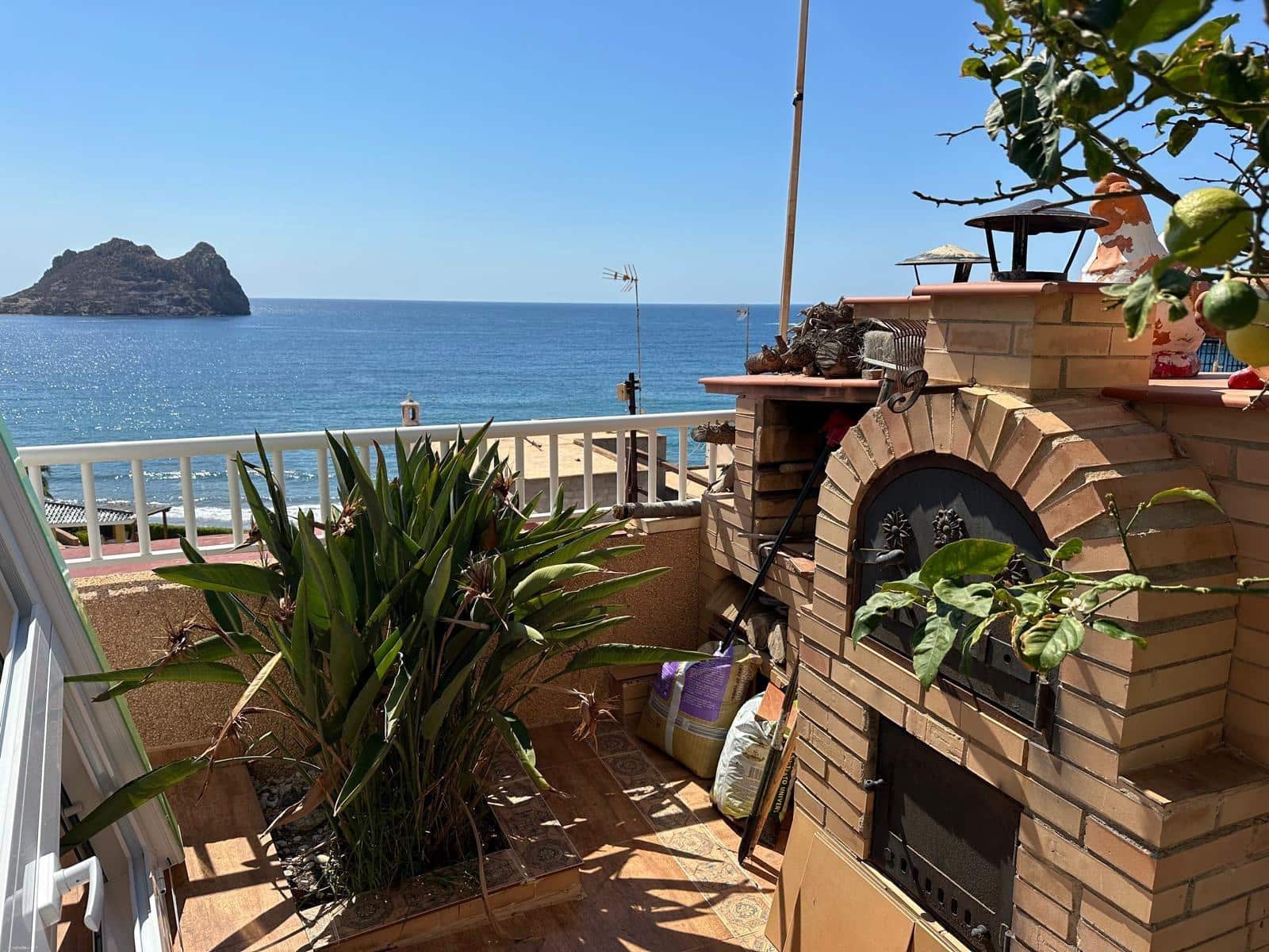 7 bedroom Villa for sale in Aguilas with garage - € 560,000 (Ref: 9713298)