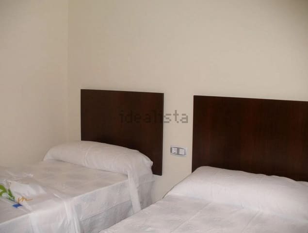 Apartamento de 2 habitaciones en Los Collados, Aguilas en venta con piscina garaje - 155.000 € (Ref: 9713306)