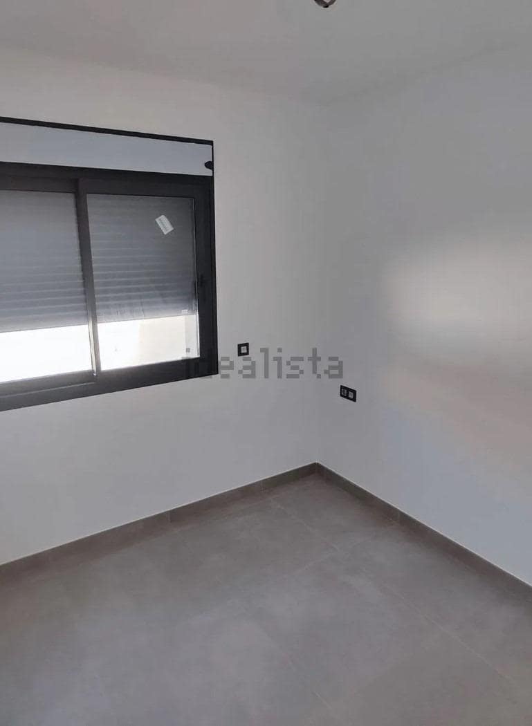 4 bedroom Villa for sale in Calabardina with garage - € 295,000 (Ref: 9713309)