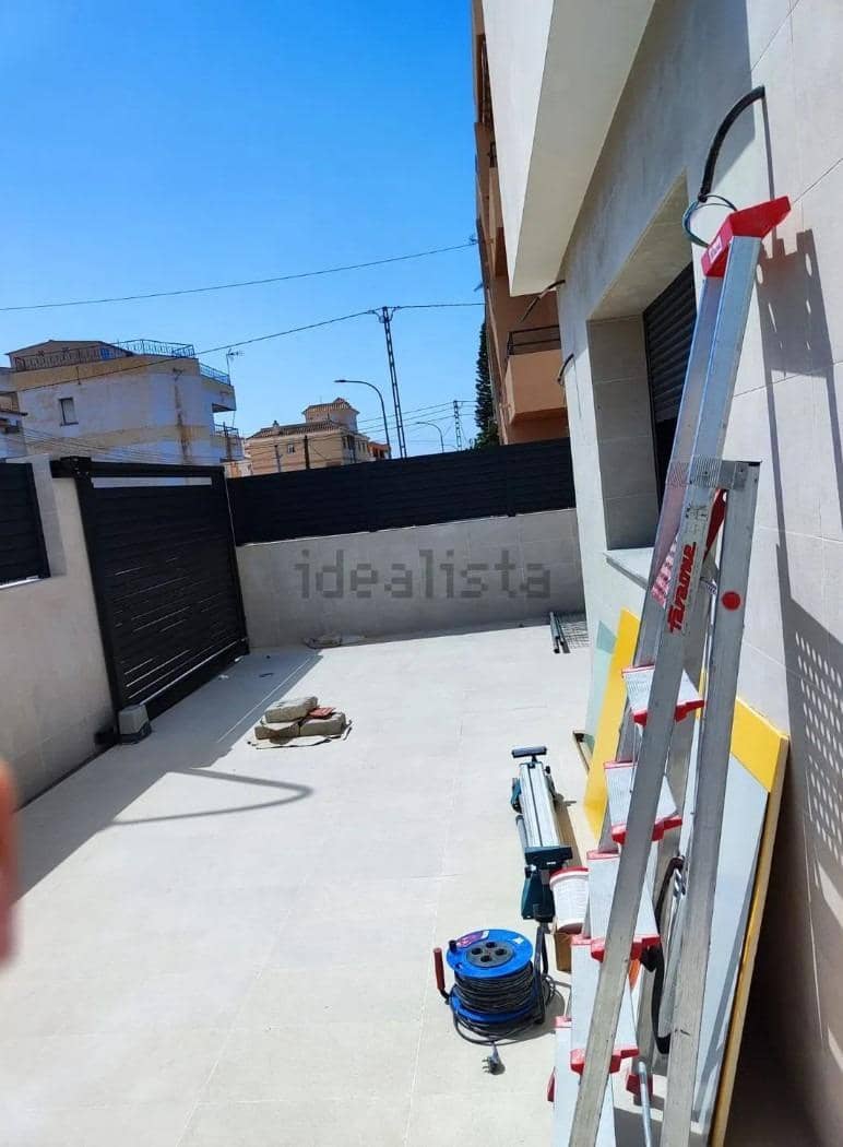 4 bedroom Villa for sale in Calabardina with garage - € 295,000 (Ref: 9713309)