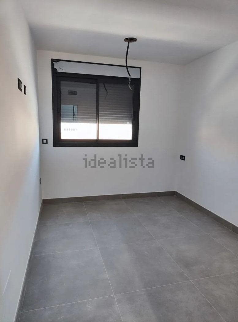 4 bedroom Villa for sale in Calabardina with garage - € 295,000 (Ref: 9713309)