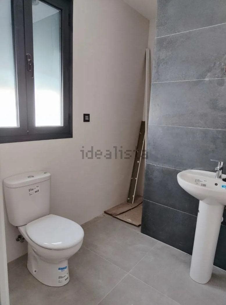 4 bedroom Villa for sale in Calabardina with garage - € 295,000 (Ref: 9713309)