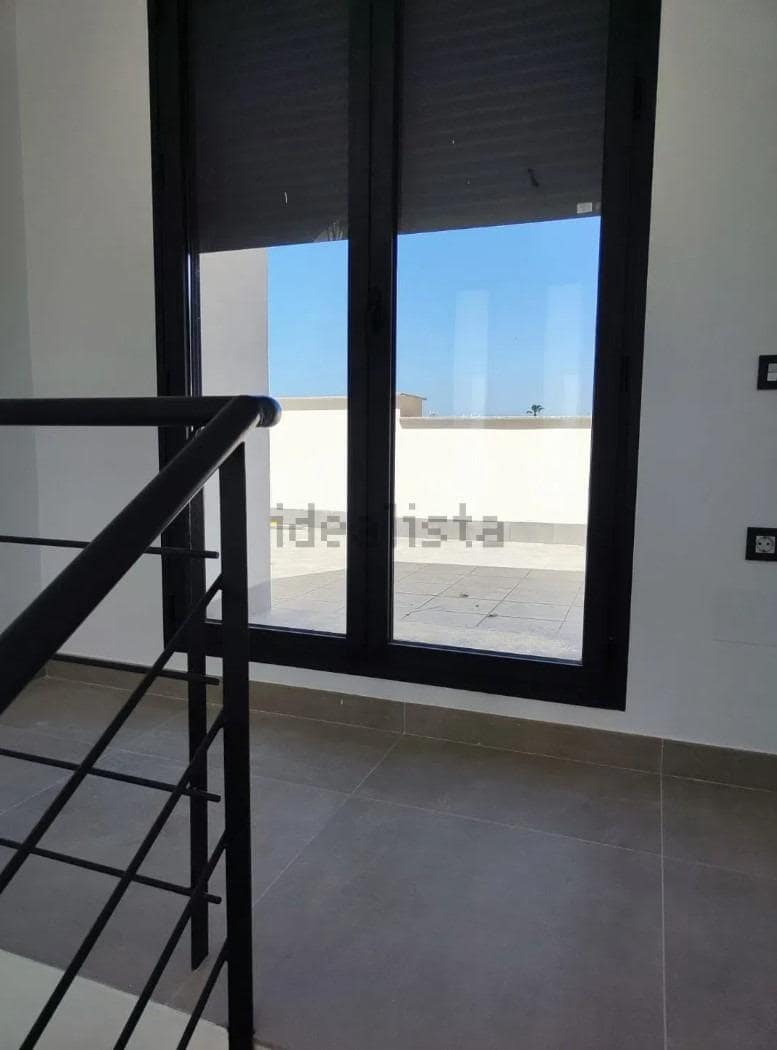 4 bedroom Villa for sale in Calabardina with garage - € 295,000 (Ref: 9713309)