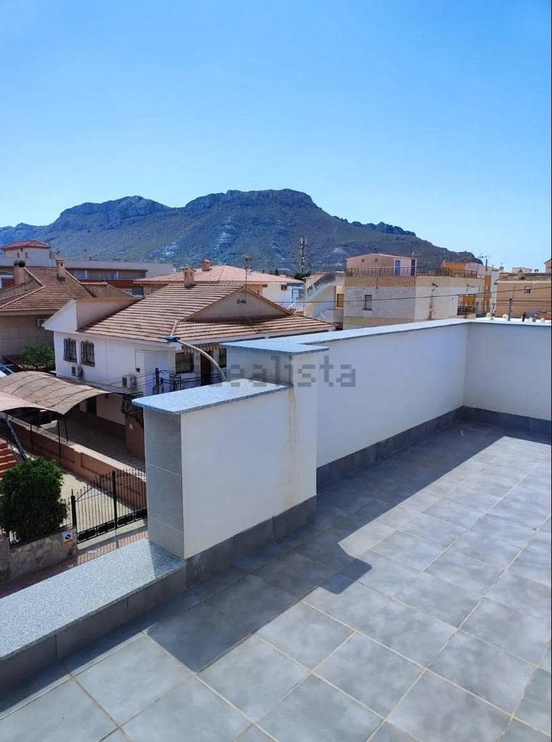 4 bedroom Villa for sale in Calabardina with garage - € 295,000 (Ref: 9713309)