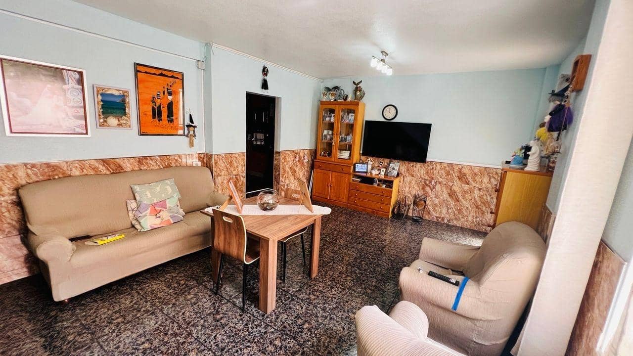 Casa de 4 habitaciones en Aguilas en venta - 125.000 € (Ref: 9713319)