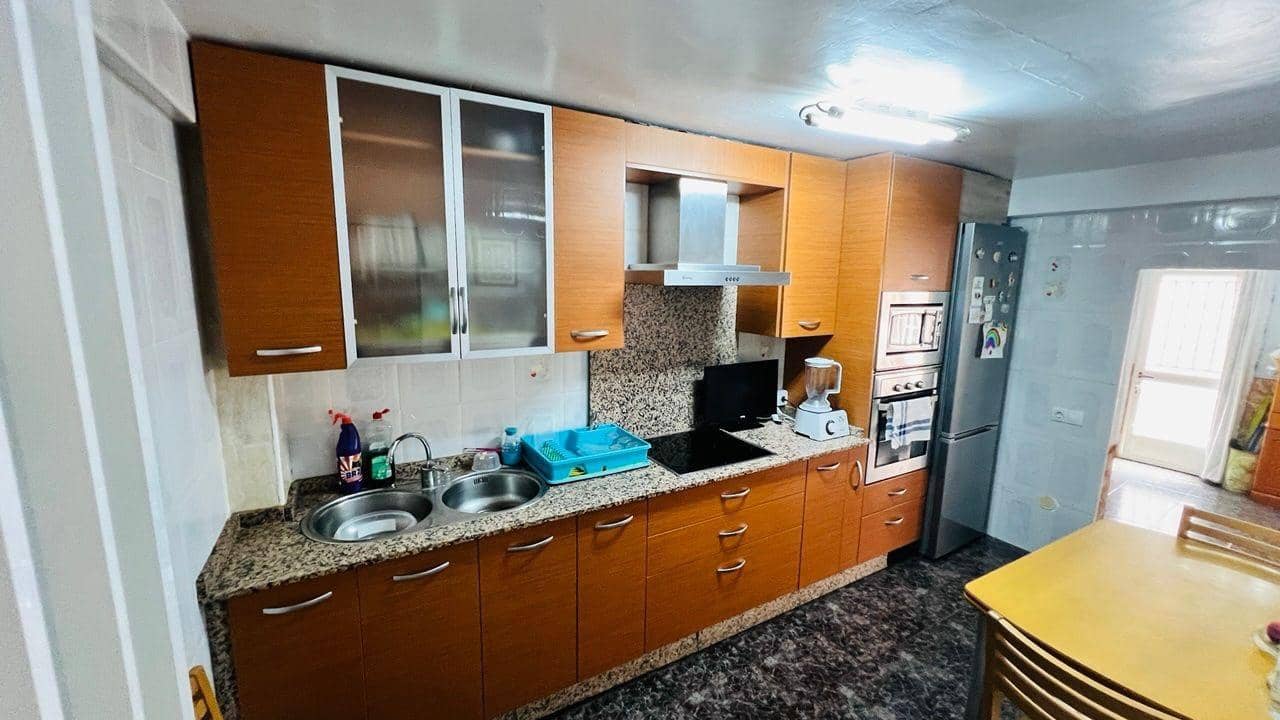 Casa de 4 habitaciones en Aguilas en venta - 125.000 € (Ref: 9713319)