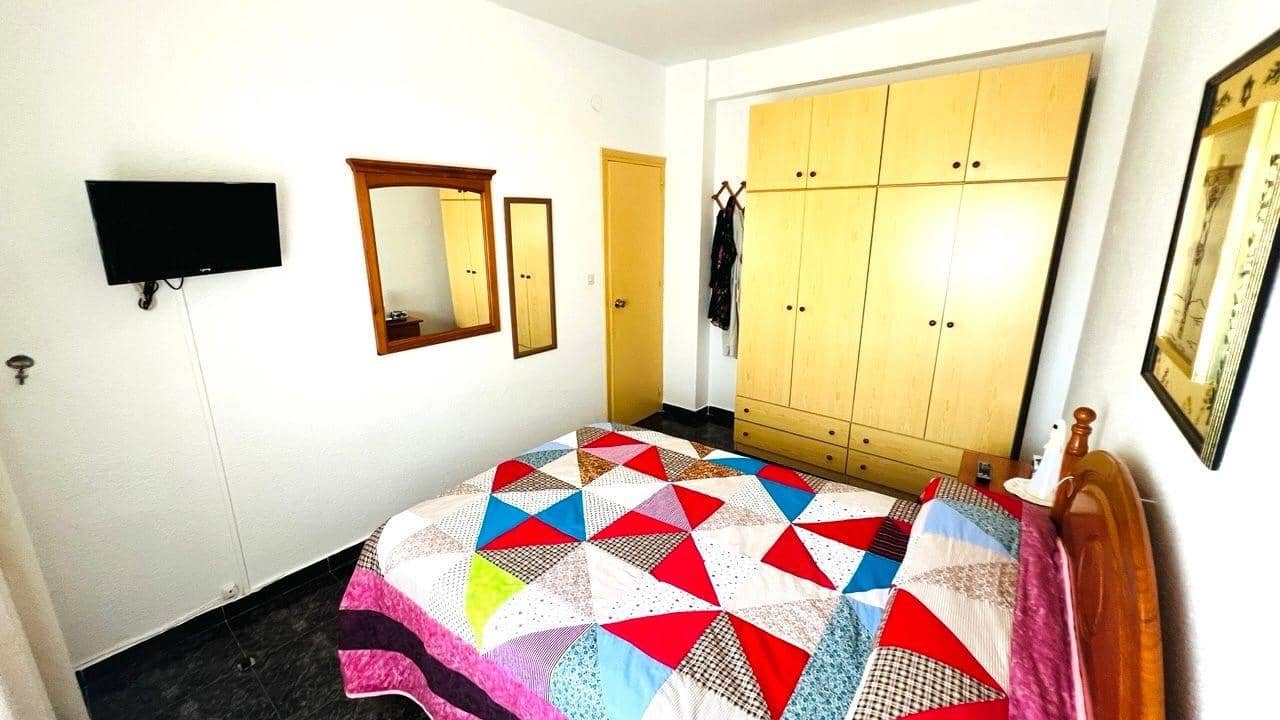 Casa de 4 habitaciones en Aguilas en venta - 125.000 € (Ref: 9713319)