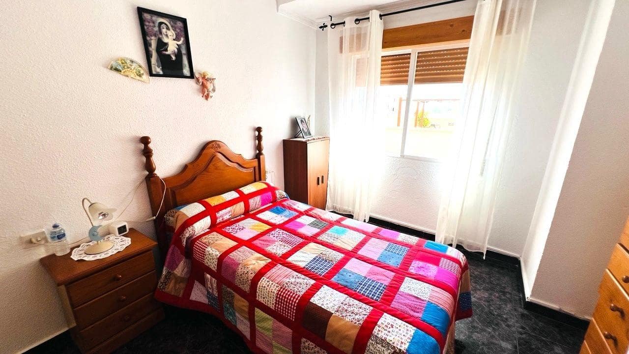 Casa de 4 habitaciones en Aguilas en venta - 125.000 € (Ref: 9713319)