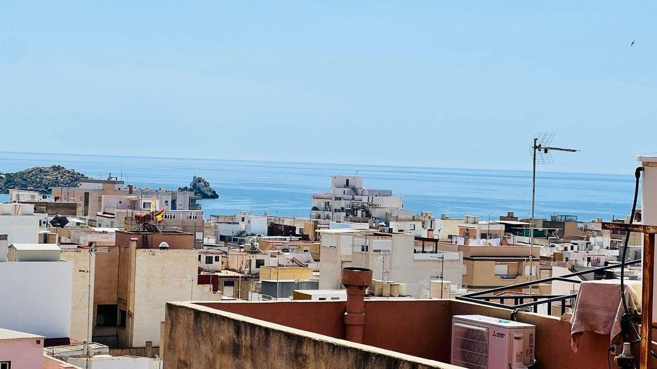 Casa de 4 habitaciones en Aguilas en venta - 125.000 € (Ref: 9713319)