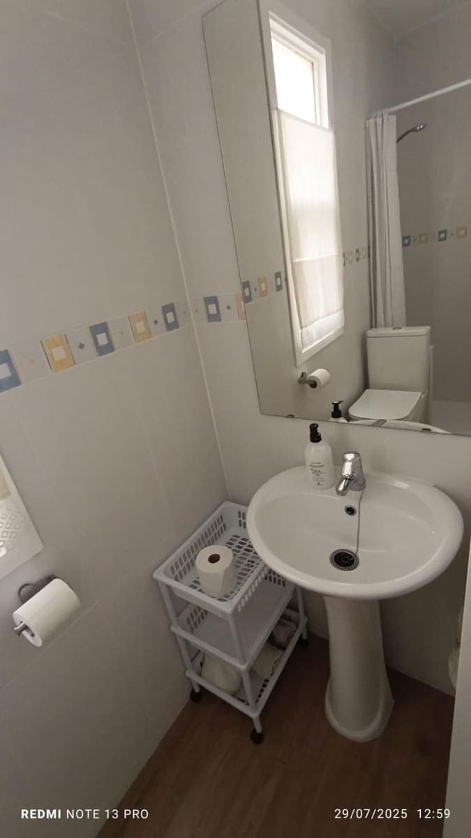 4 bedroom Flat for rent in Aguilas - € 700 (Ref: 9713327)