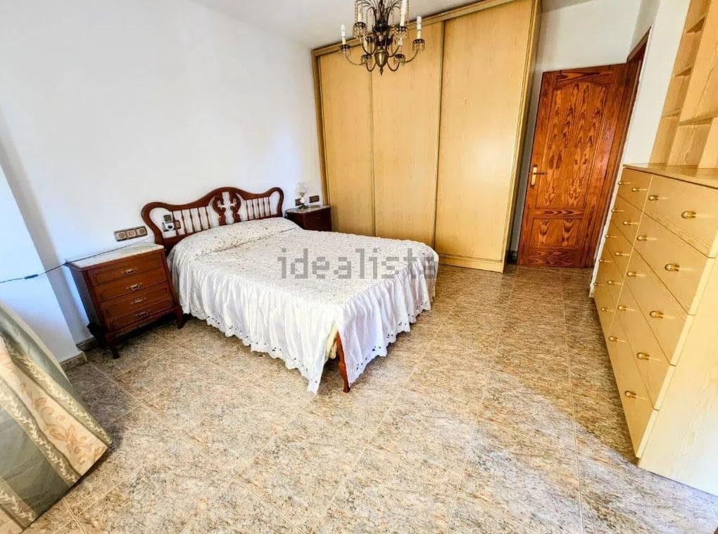 4 bedroom Villa for sale in Aguilas with garage - € 360,000 (Ref: 9713328)