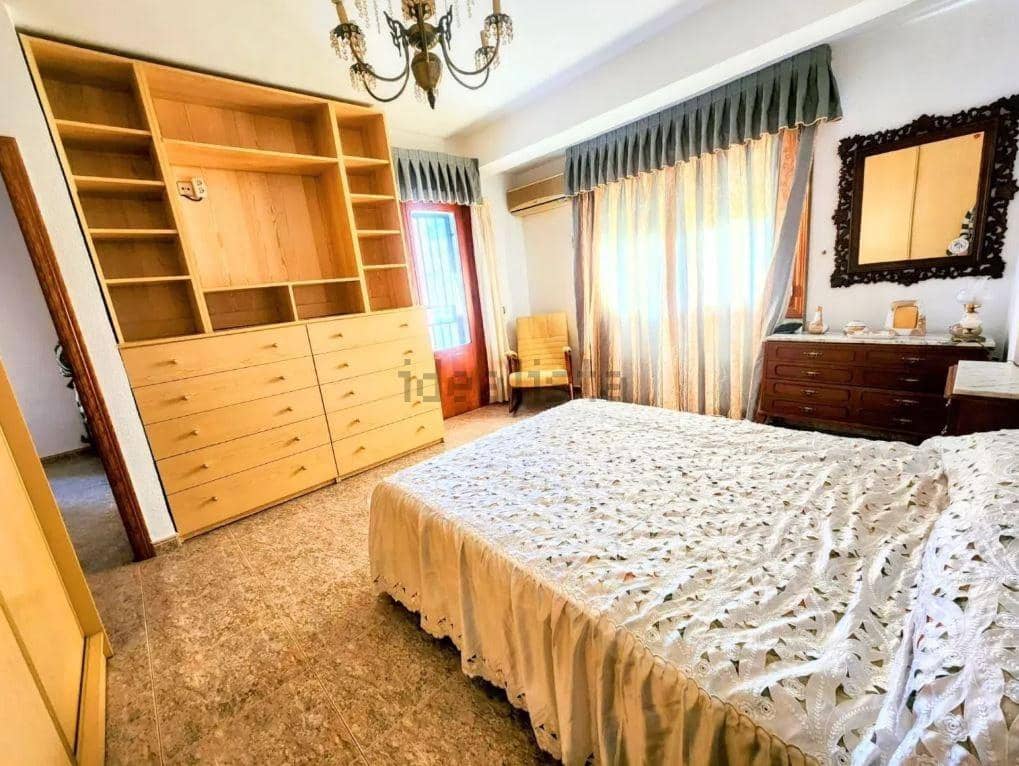 4 bedroom Villa for sale in Aguilas with garage - € 360,000 (Ref: 9713328)